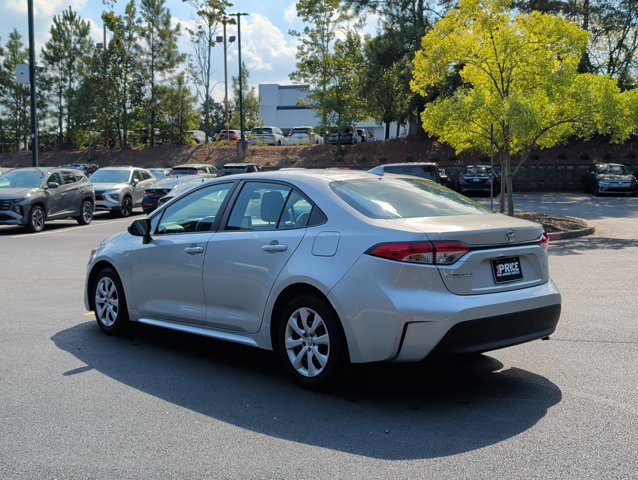 Used 2024 Toyota Corolla LE FWD image 7