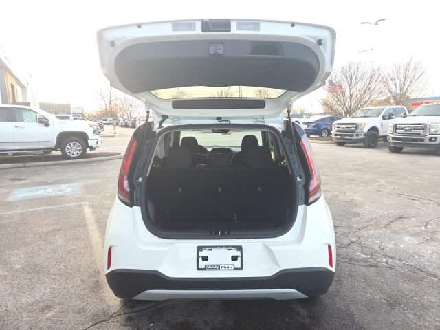 Used 2024 Kia Soul LX w/ Option Group 015 image 9