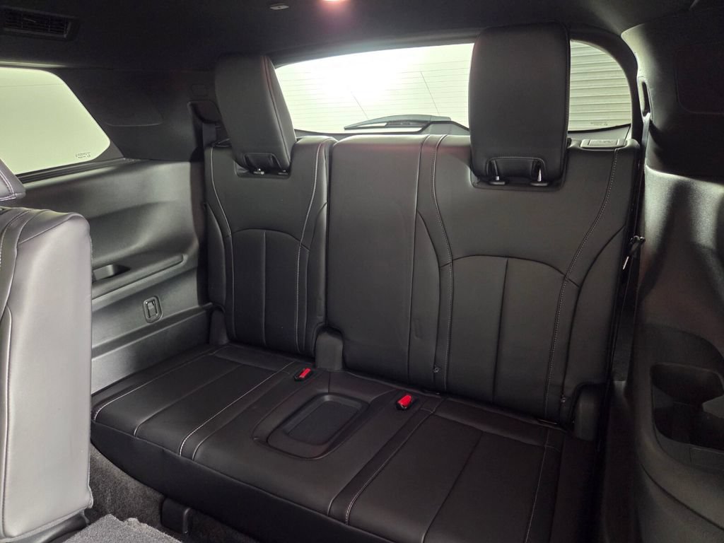 Used 2025 INFINITI QX60 Luxe w/ Black Edition FWD image 27