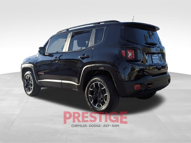 Used 2023 Jeep Renegade Trailhawk image 9