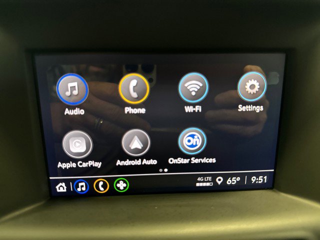 Used 2023 GMC Terrain SLE w/ Driver Convenience Package image 22