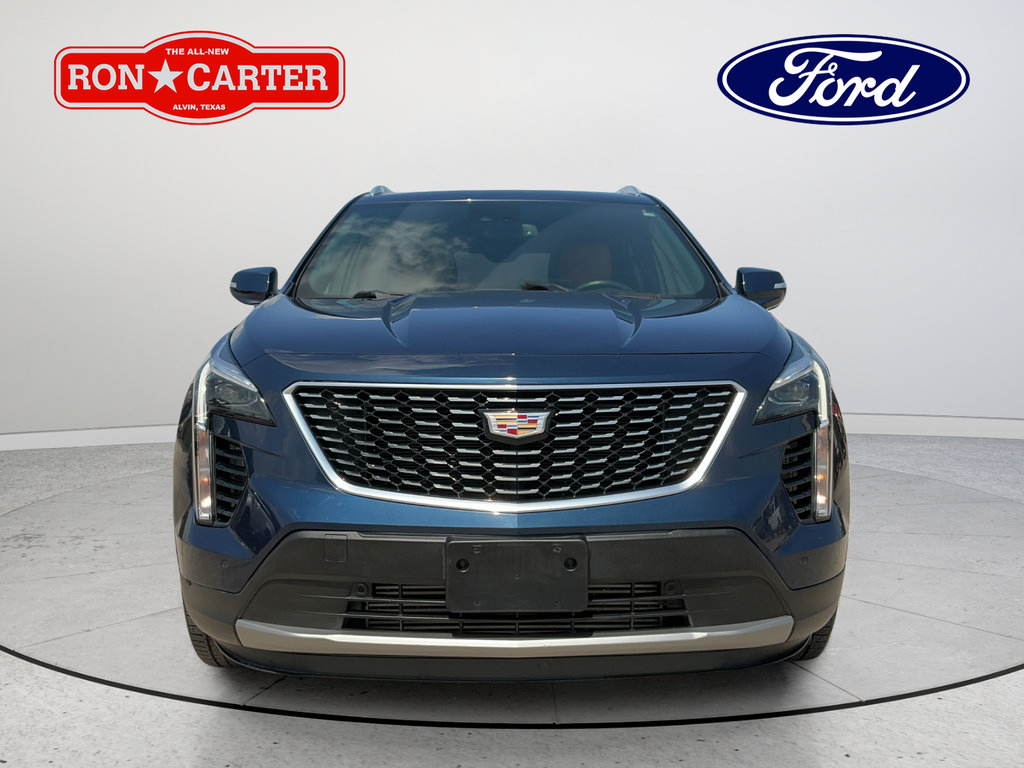 Used 2021 Cadillac XT4 Premium Luxury FWD image 2