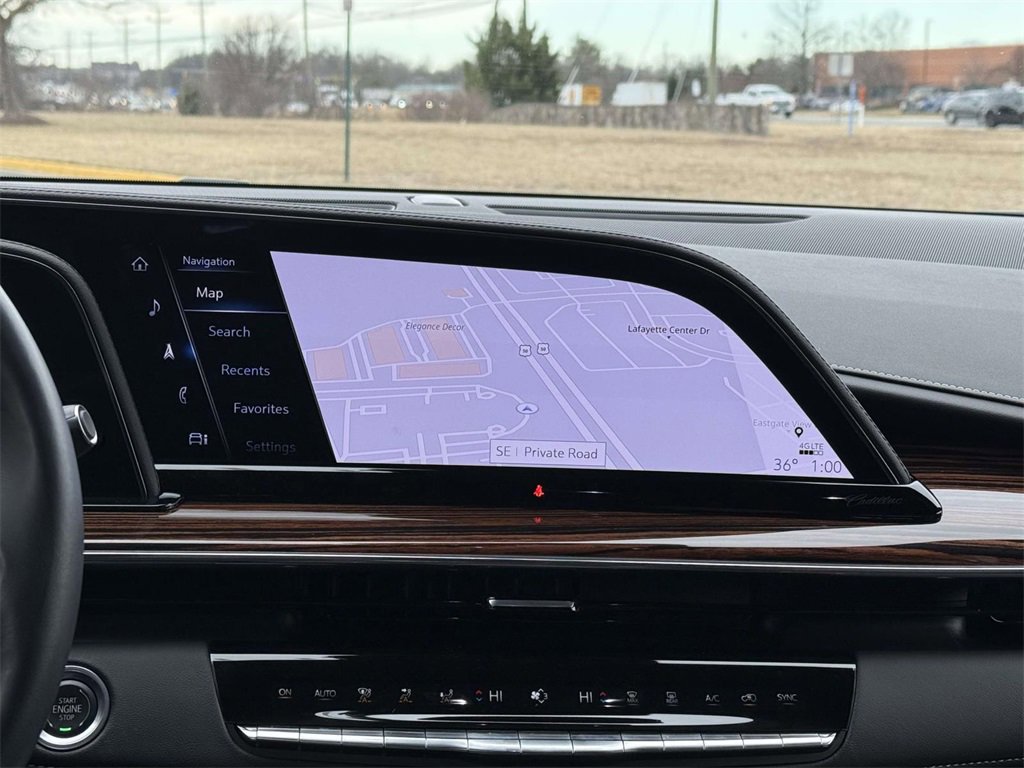 Used 2024 Cadillac Escalade Luxury image 12