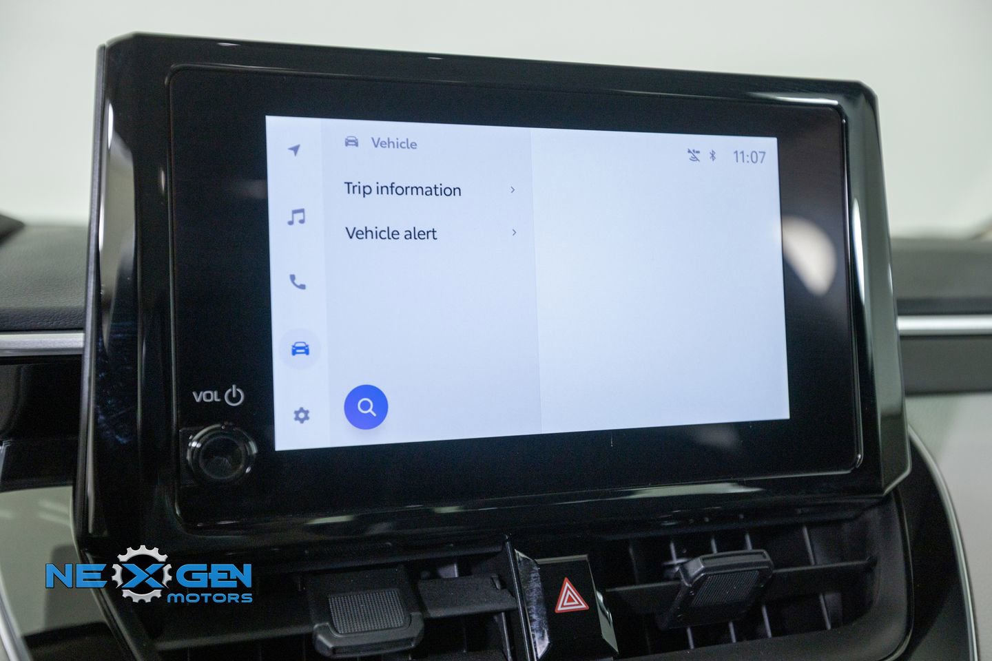 Used 2025 Toyota Corolla LE FWD image 18