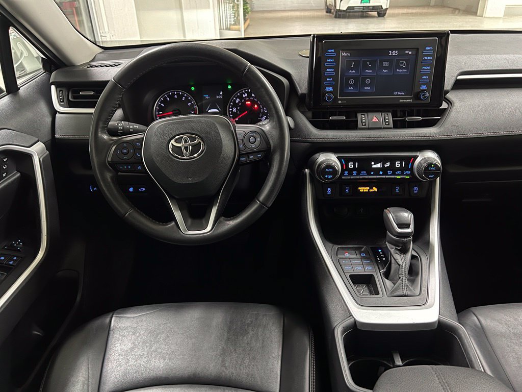 Used 2022 Toyota RAV4 XLE Premium AWD/4WD image 34