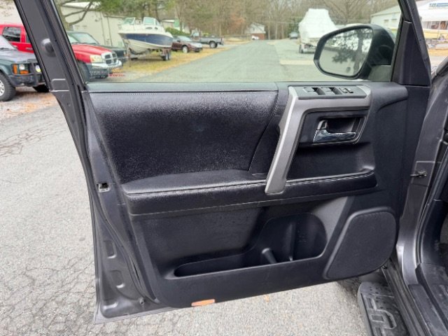 Used 2014 Toyota 4Runner 4WD image 10