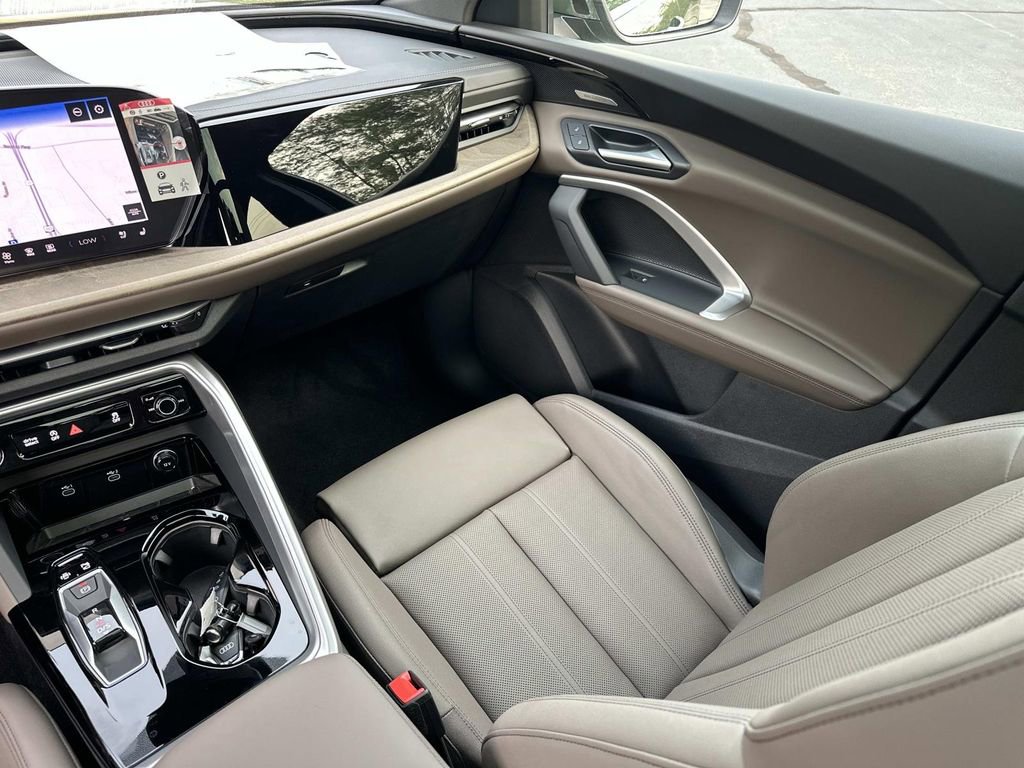 New 2025 Audi Q5 2.0T Premium Plus image 30