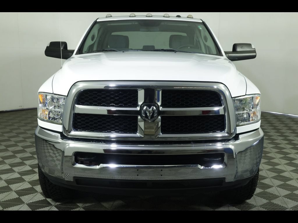 Used 2018 RAM 3500 Tradesman w/ Chrome Appearance Group AWD/4WD image 12