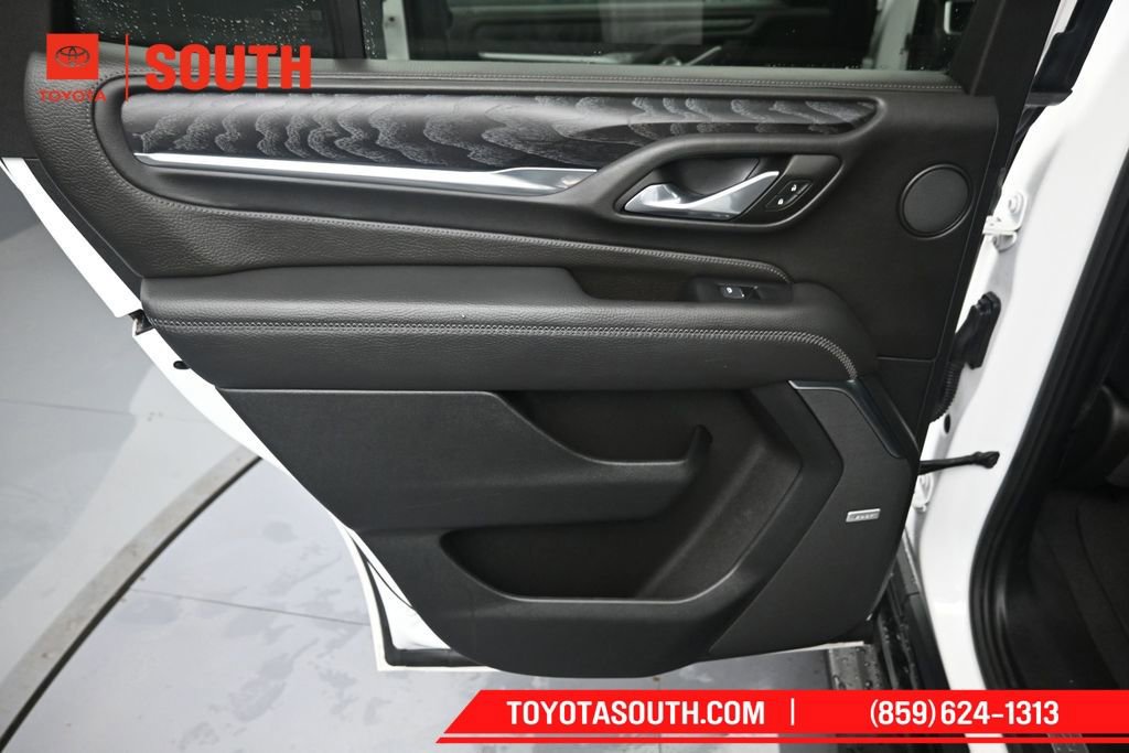 Used 2024 GMC Yukon Denali AWD/4WD image 31