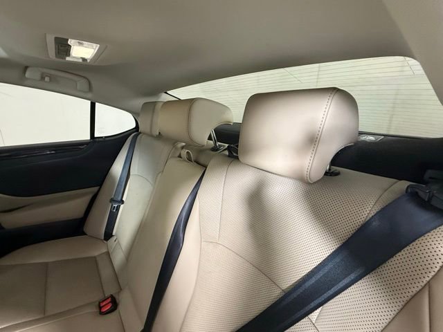 Used 2019 Lexus ES 350 w/ Premium Package FWD image 28