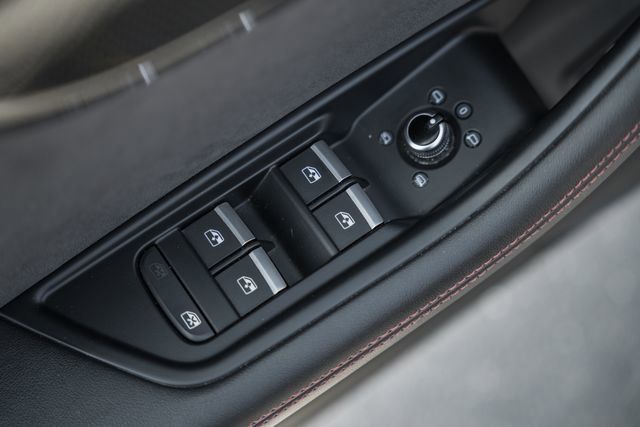 Used 2018 Audi S4 Prestige w/ Prestige Package image 38