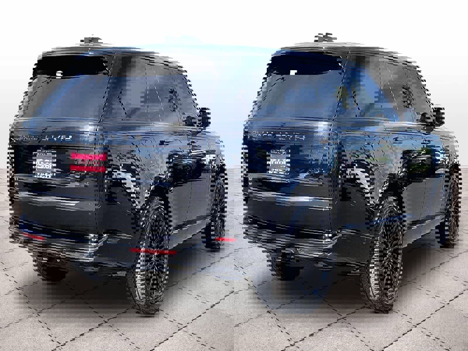 Used 2024 Land Rover Range Rover SE image 15