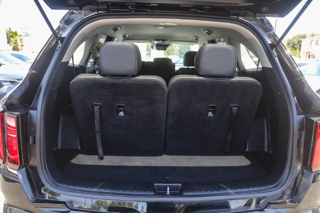 Used 2023 Kia Sorento S FWD image 28