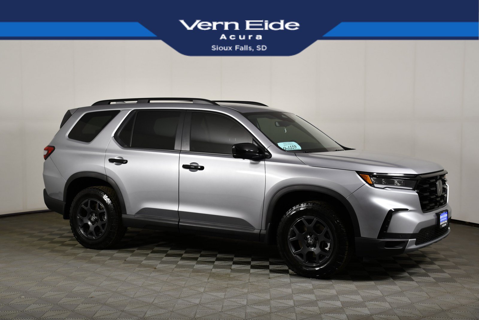 Used 2025 Honda Pilot TrailSport image 1
