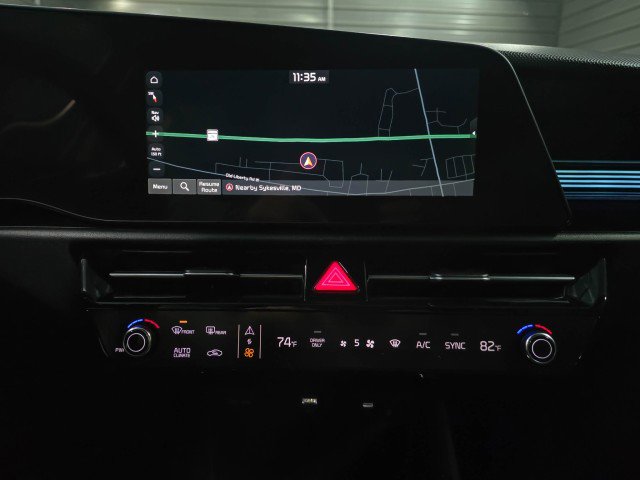 Used 2024 Kia Niro EX w/ EX Cold Weather Package image 24