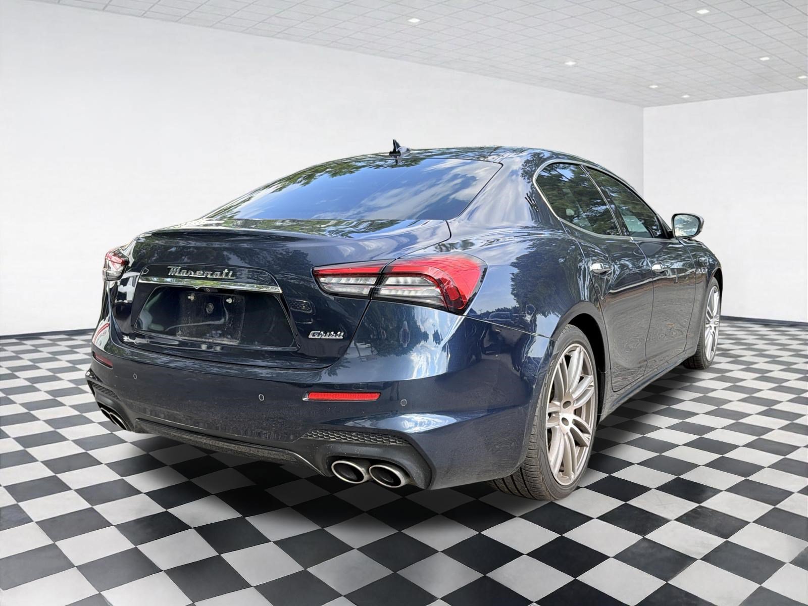 Used 2022 Maserati Ghibli Modena RWD image 4