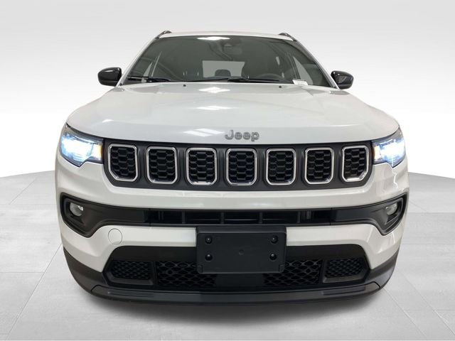 Used 2024 Jeep Compass Latitude image 6