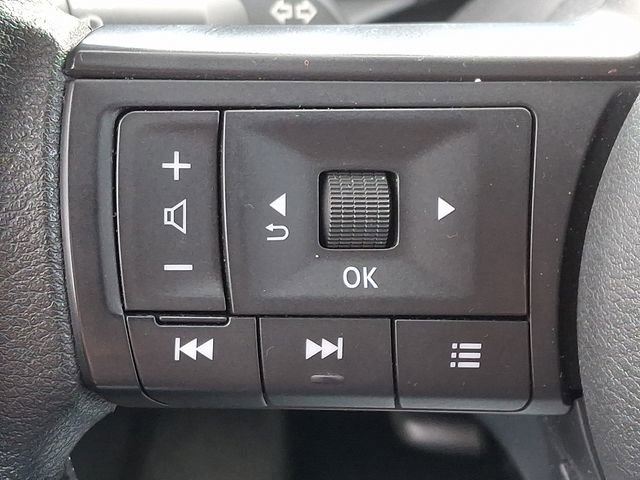 Used 2025 Nissan Kicks SV AWD/4WD image 20