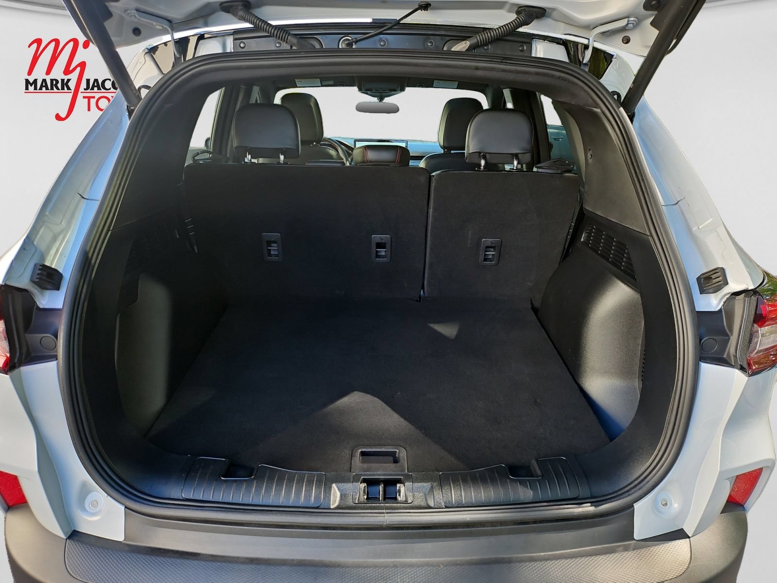 Used 2025 Ford Escape ST-Line w/ Tech Pack #1 FWD image 20