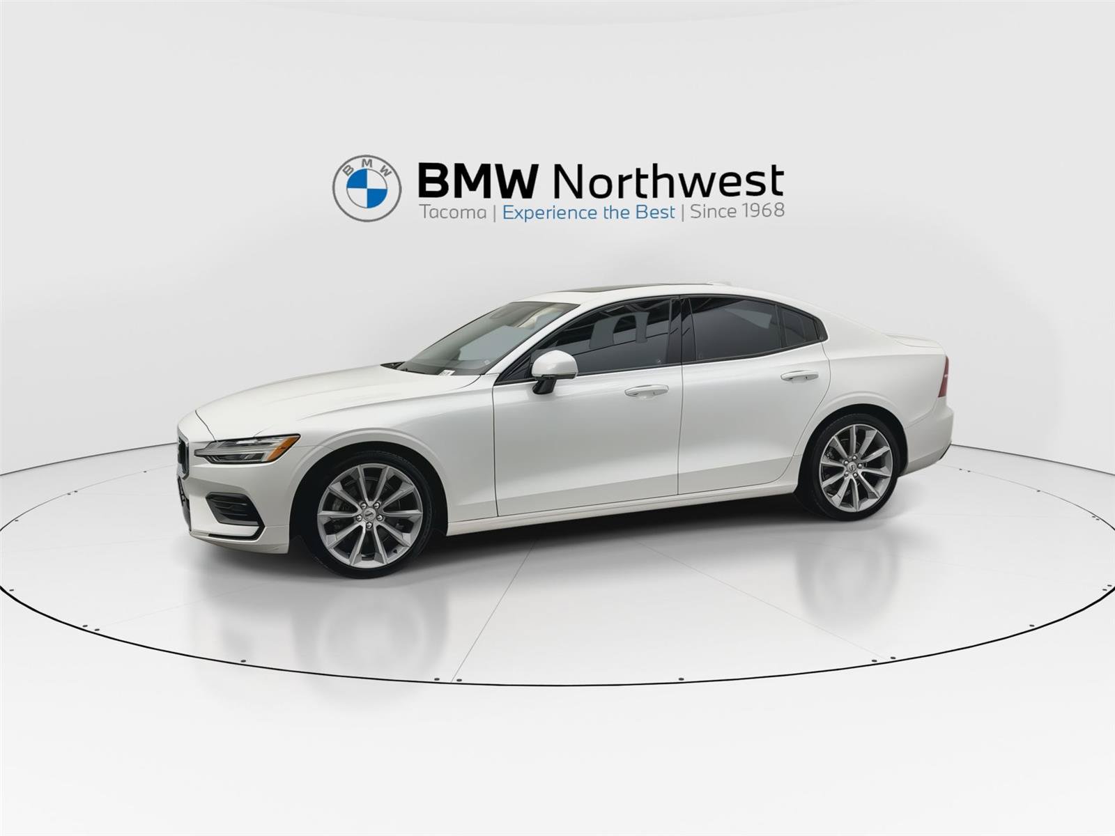 Used 2020 Volvo S60 T5 Momentum FWD image 10