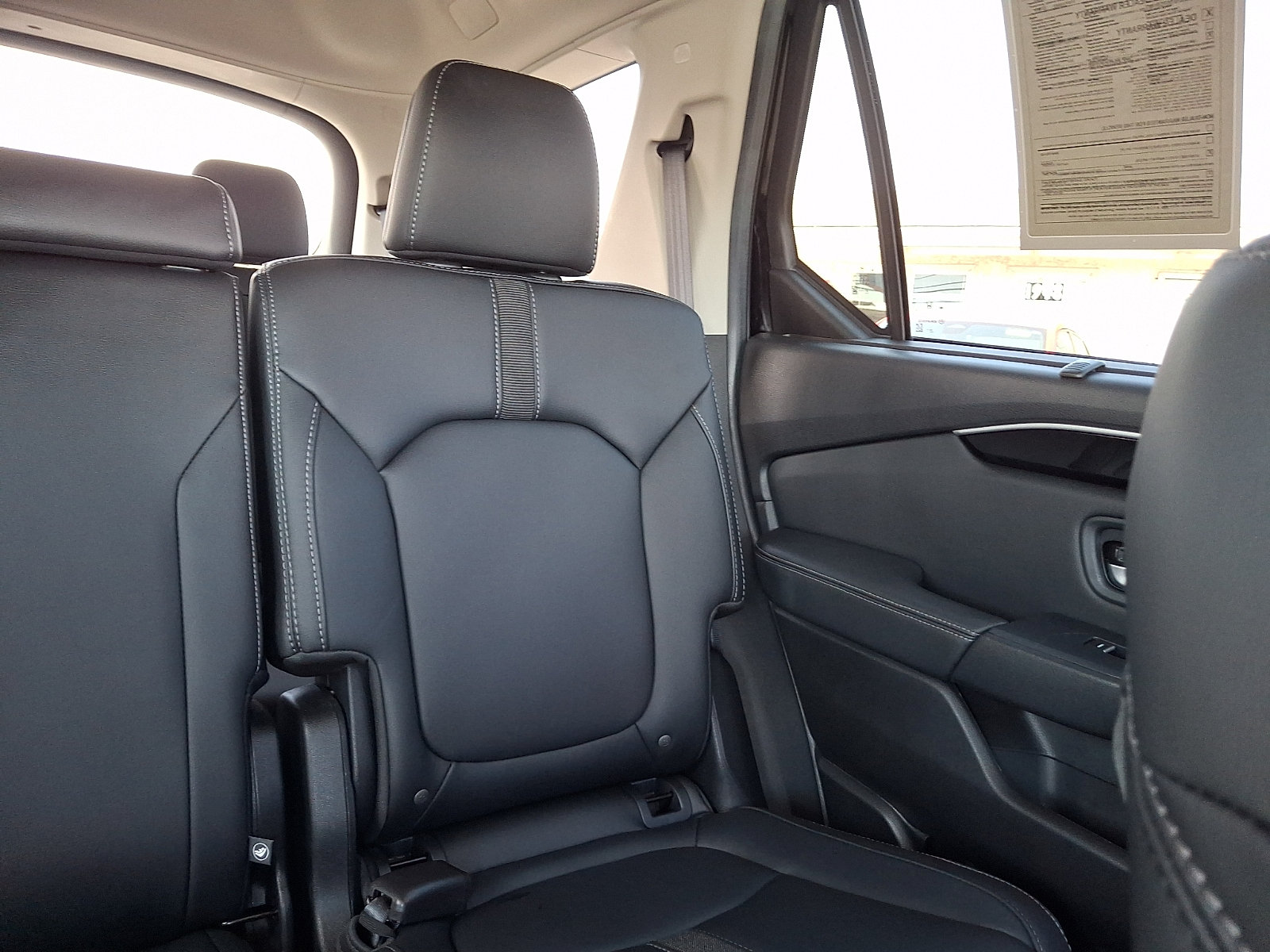 Used 2025 Honda Pilot EX-L image 16