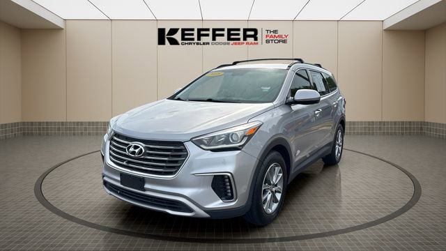 Used 2018 Hyundai Santa Fe SE image 1