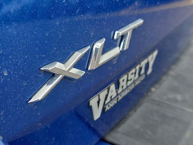 Used 2023 Ford Explorer XLT w/ Equipment Group 202A RWD image 6