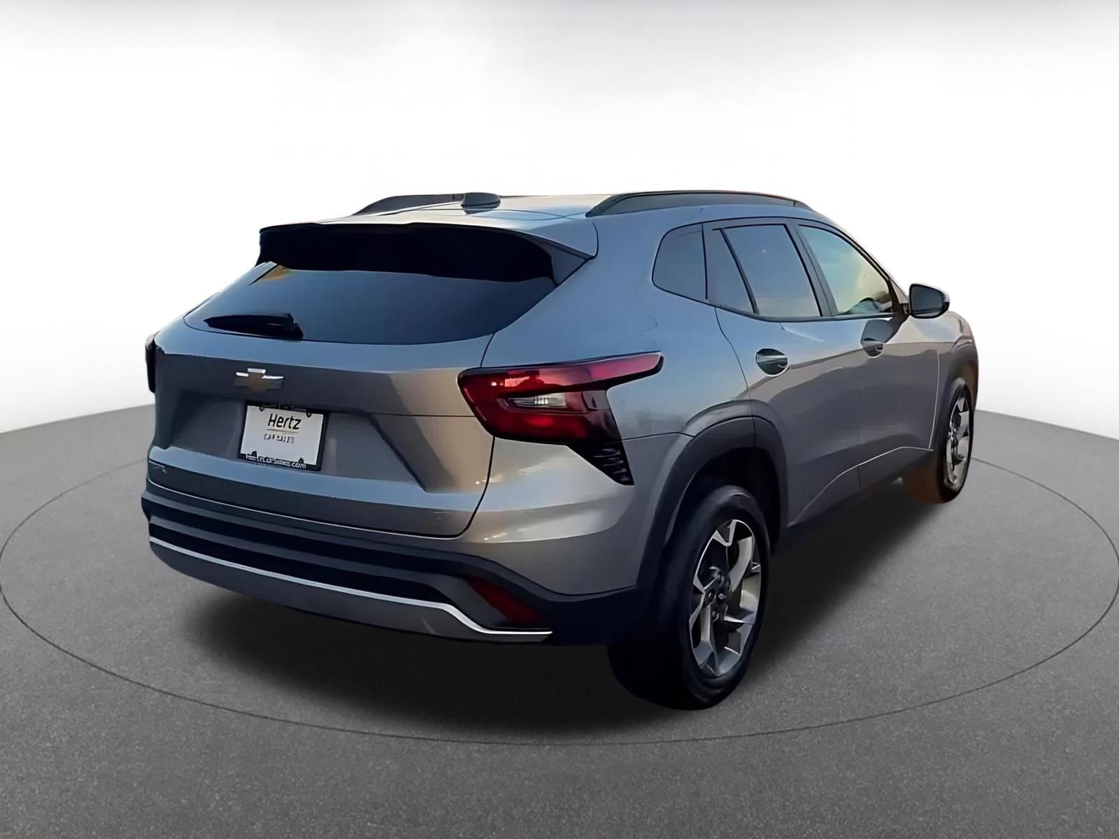 Used 2025 Chevrolet Trax LT image 15