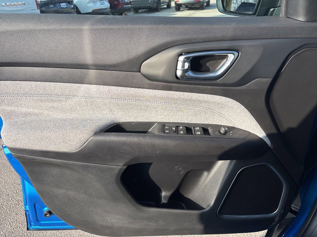 New 2026 Jeep Compass Latitude image 18