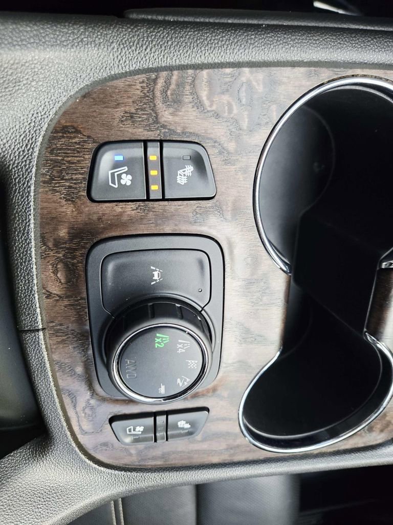 Used 2023 GMC Acadia Denali w/ Denali Ultimate Package AWD/4WD image 34