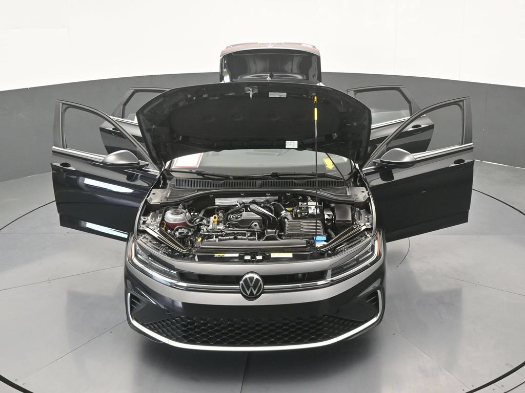 Used 2025 Volkswagen Jetta SE FWD image 68