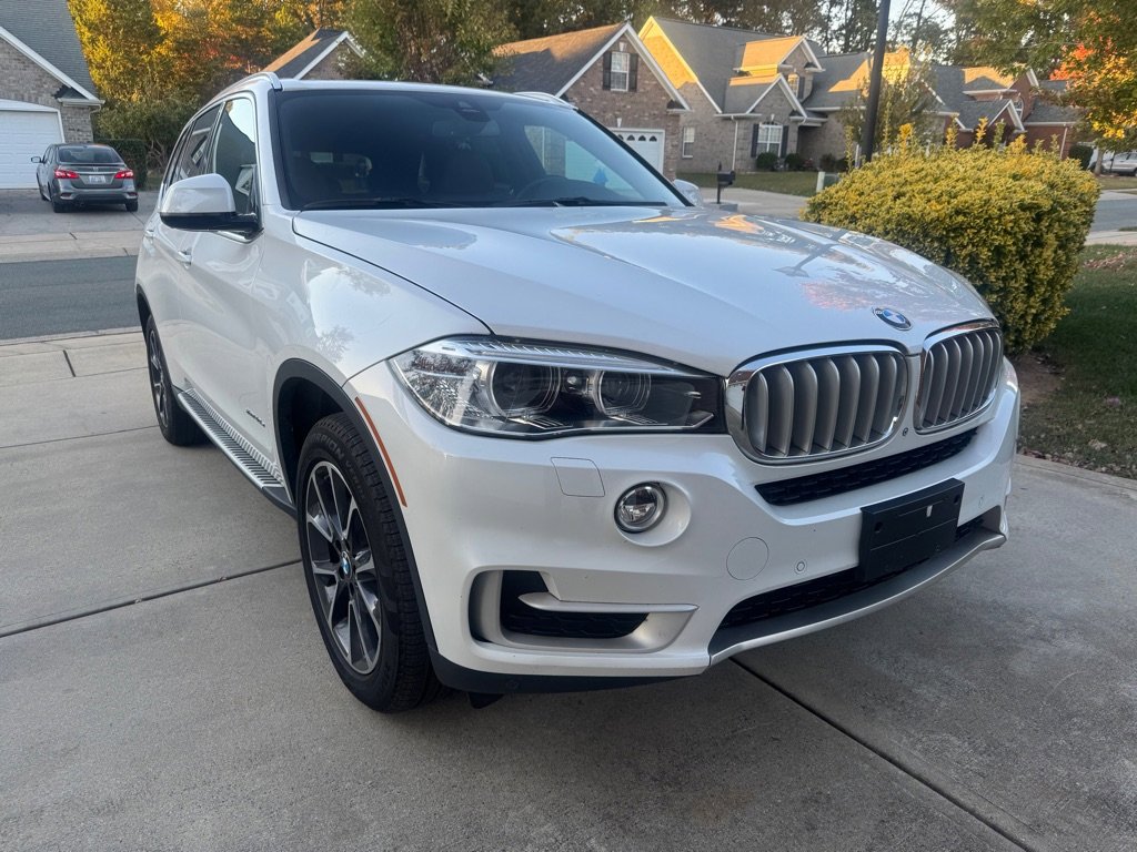 Used 2017 BMW X5 xDrive40e image 3