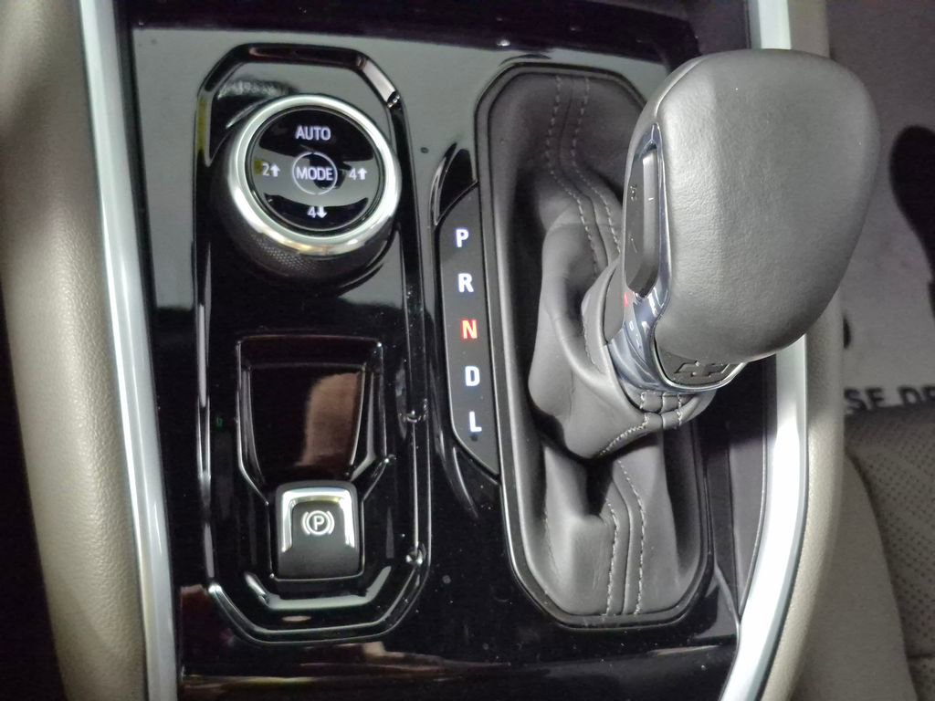 Certified 2024 Chevrolet Colorado ZR2 w/ ZR2 Bison Edition image 17