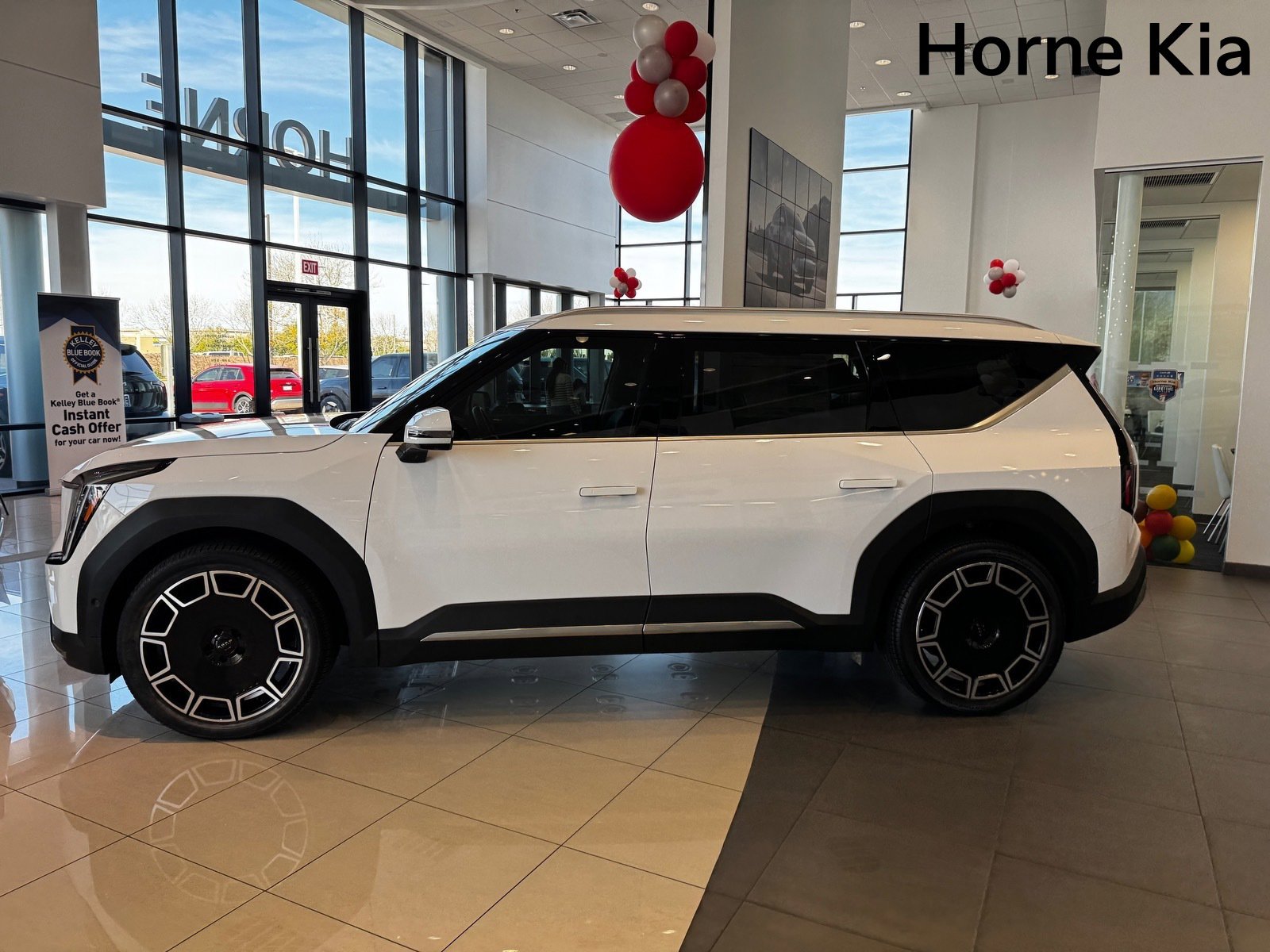 New 2026 Kia EV9 Wind image 6