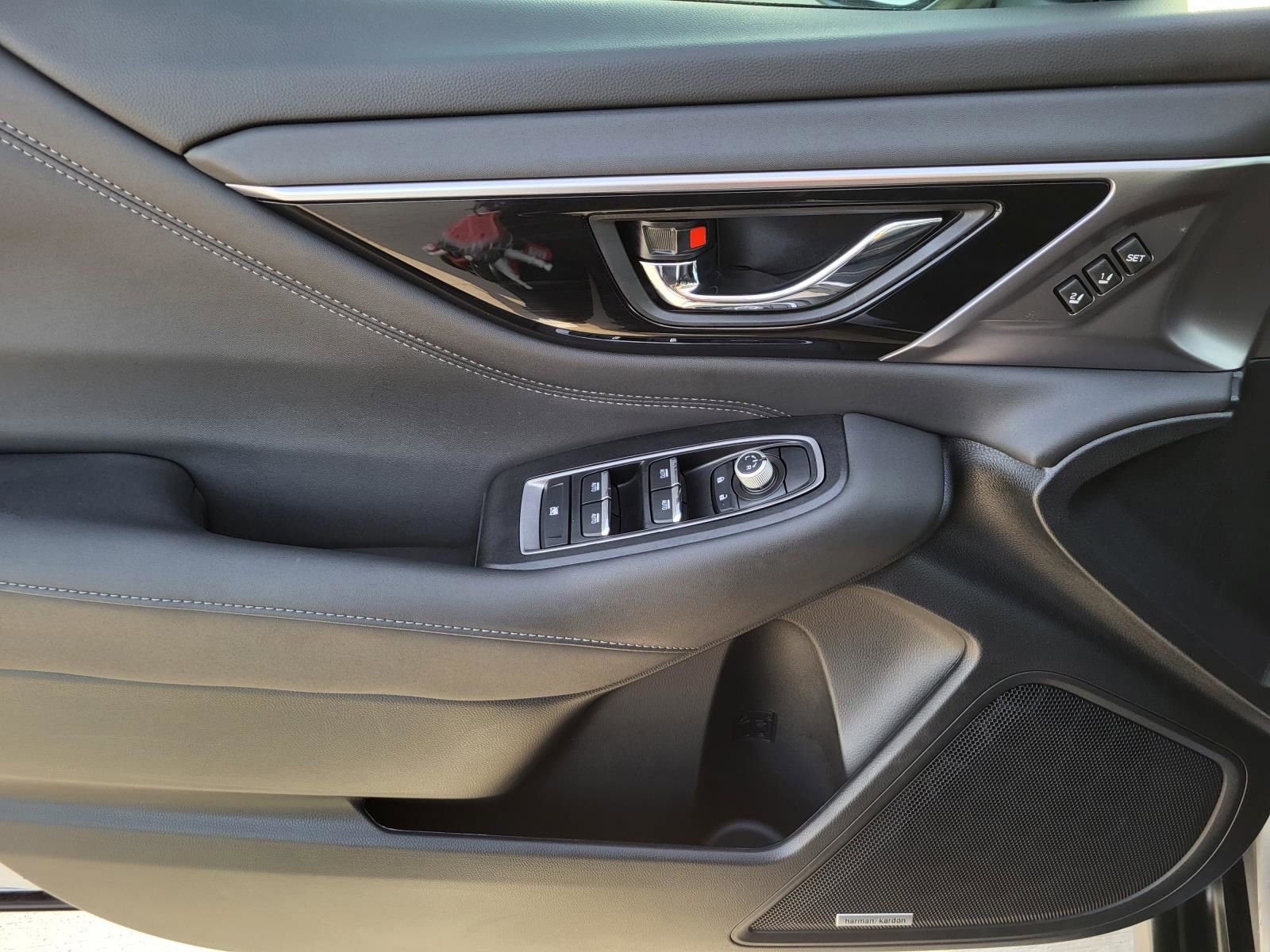 Certified 2025 Subaru Outback Limited image 17