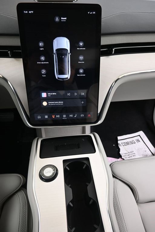 New 2025 Volvo EX90 Ultra image 27