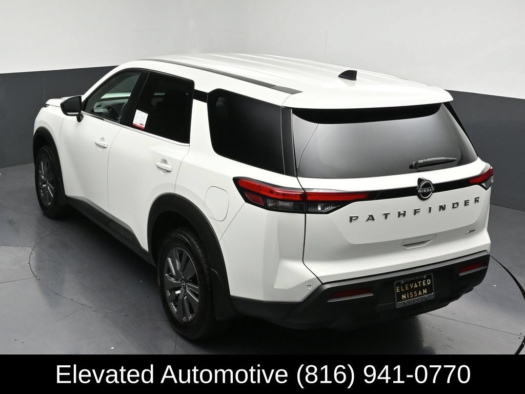 Used 2024 Nissan Pathfinder S AWD/4WD image 23