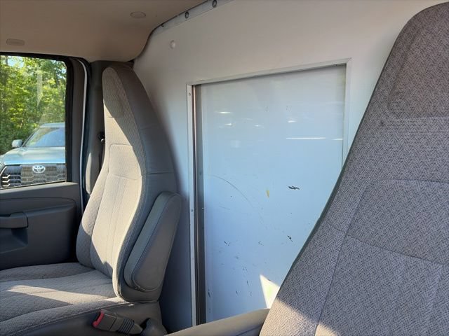 Used 2019 GMC Savana 3500 w/ Driver Convenience Package RWD image 15