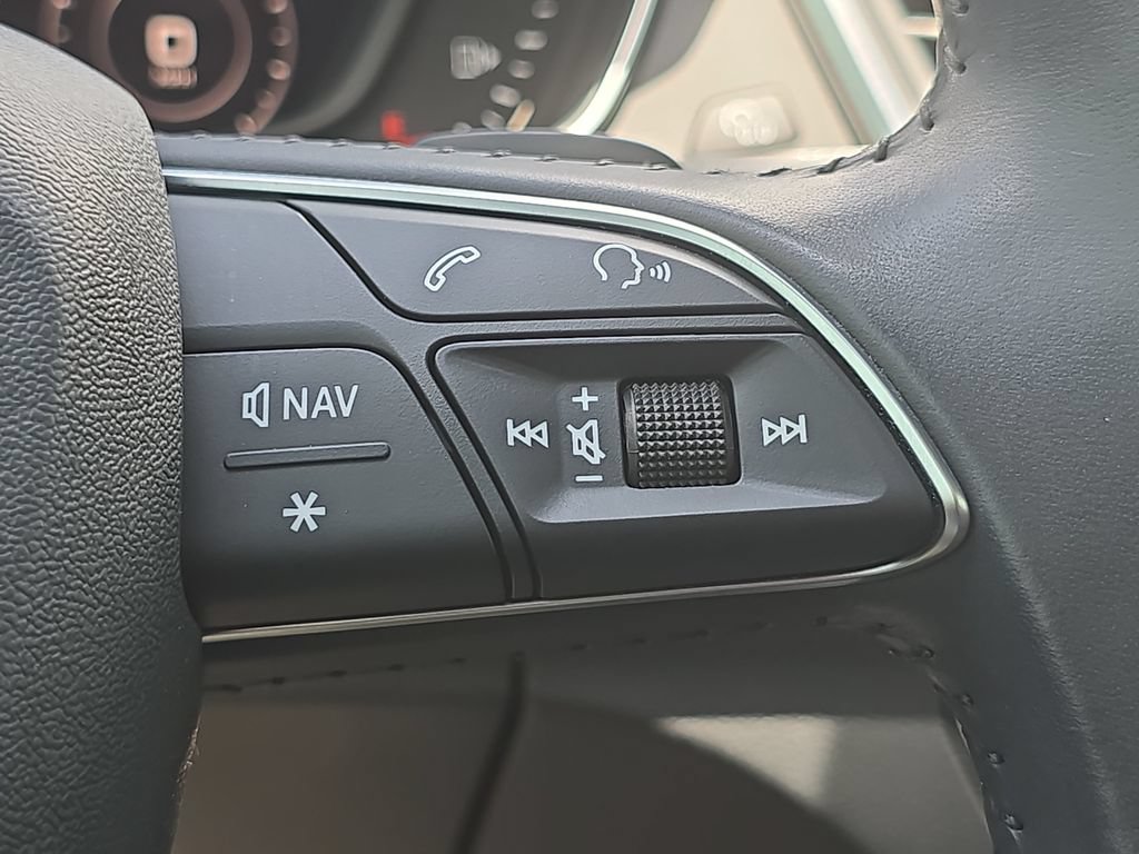 Used 2020 Audi Q5 Premium w/ Premium Plus Package AWD/4WD image 18