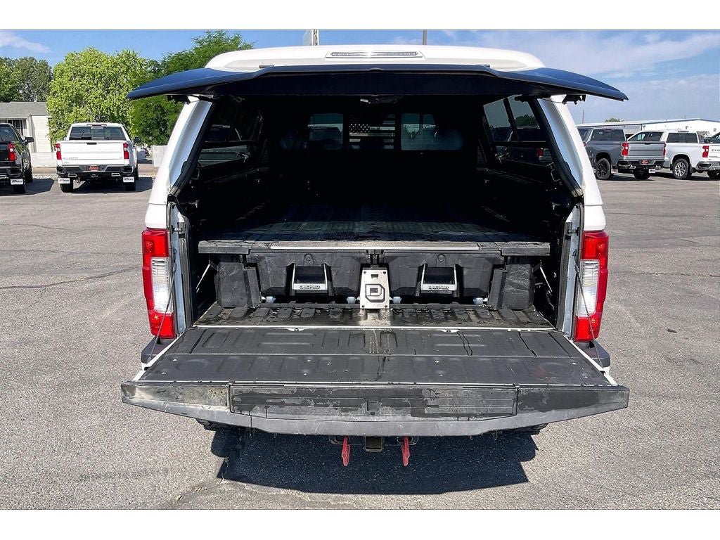 Used 2019 Ford F250 Lariat w/ Lariat Ultimate Package AWD/4WD image 11