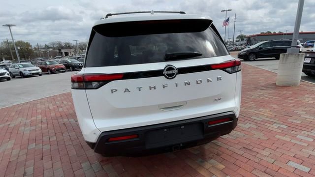 Used 2022 Nissan Pathfinder SV image 8