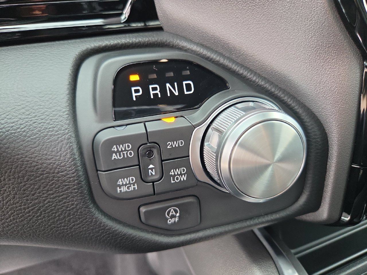 New 2026 RAM 1500 Laramie AWD/4WD image 29