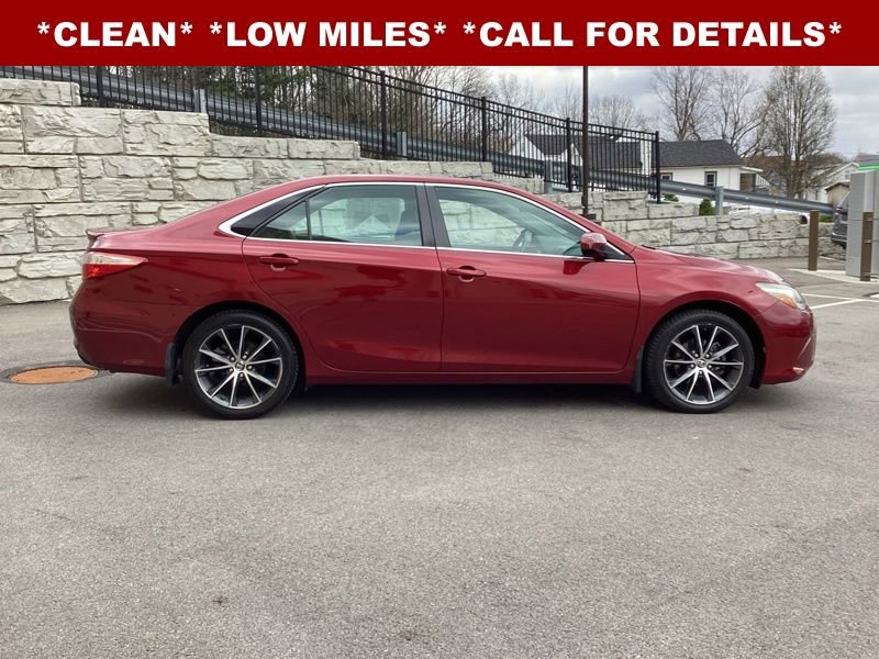 Used 2015 Toyota Camry XSE w/ Moonroof Package FWD image 10