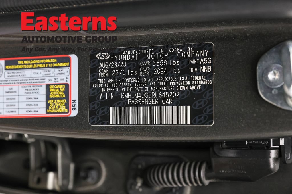 Used 2024 Hyundai Elantra SEL FWD image 33