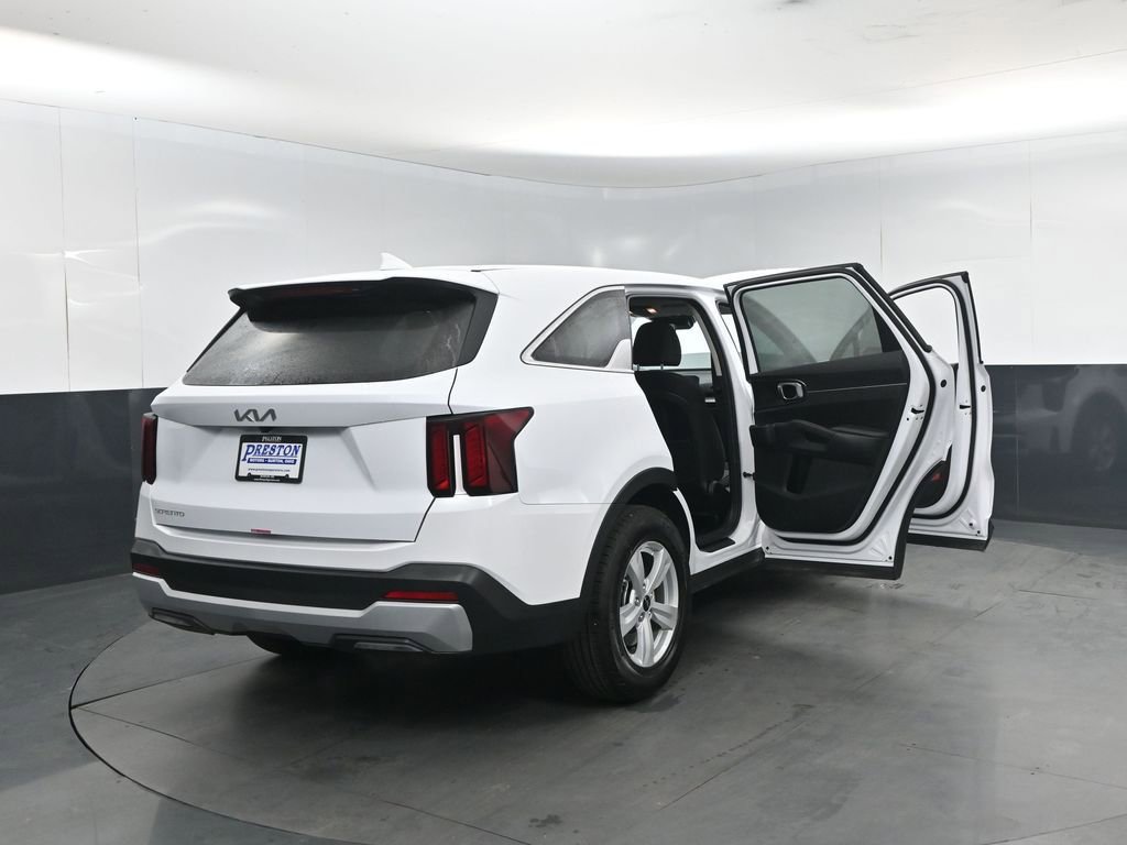New 2025 Kia Sorento LX FWD image 33