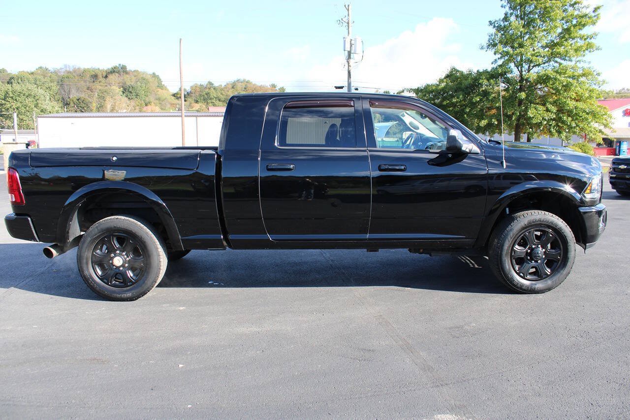 Used 2015 RAM 3500 Laramie w/ Black Appearance Group AWD/4WD image 7