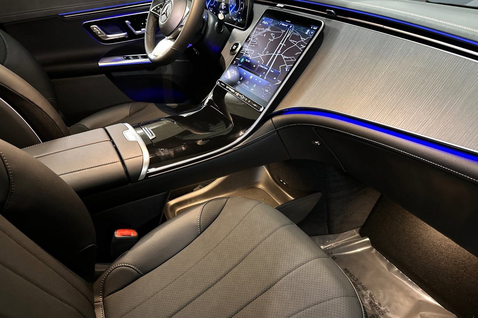 Used 2026 Mercedes-Benz EQE 320 4MATIC SUV image 19