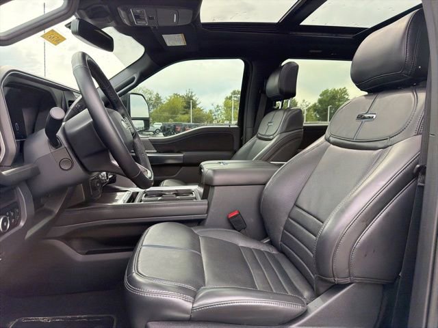 Used 2025 Ford F450 Platinum AWD/4WD image 27