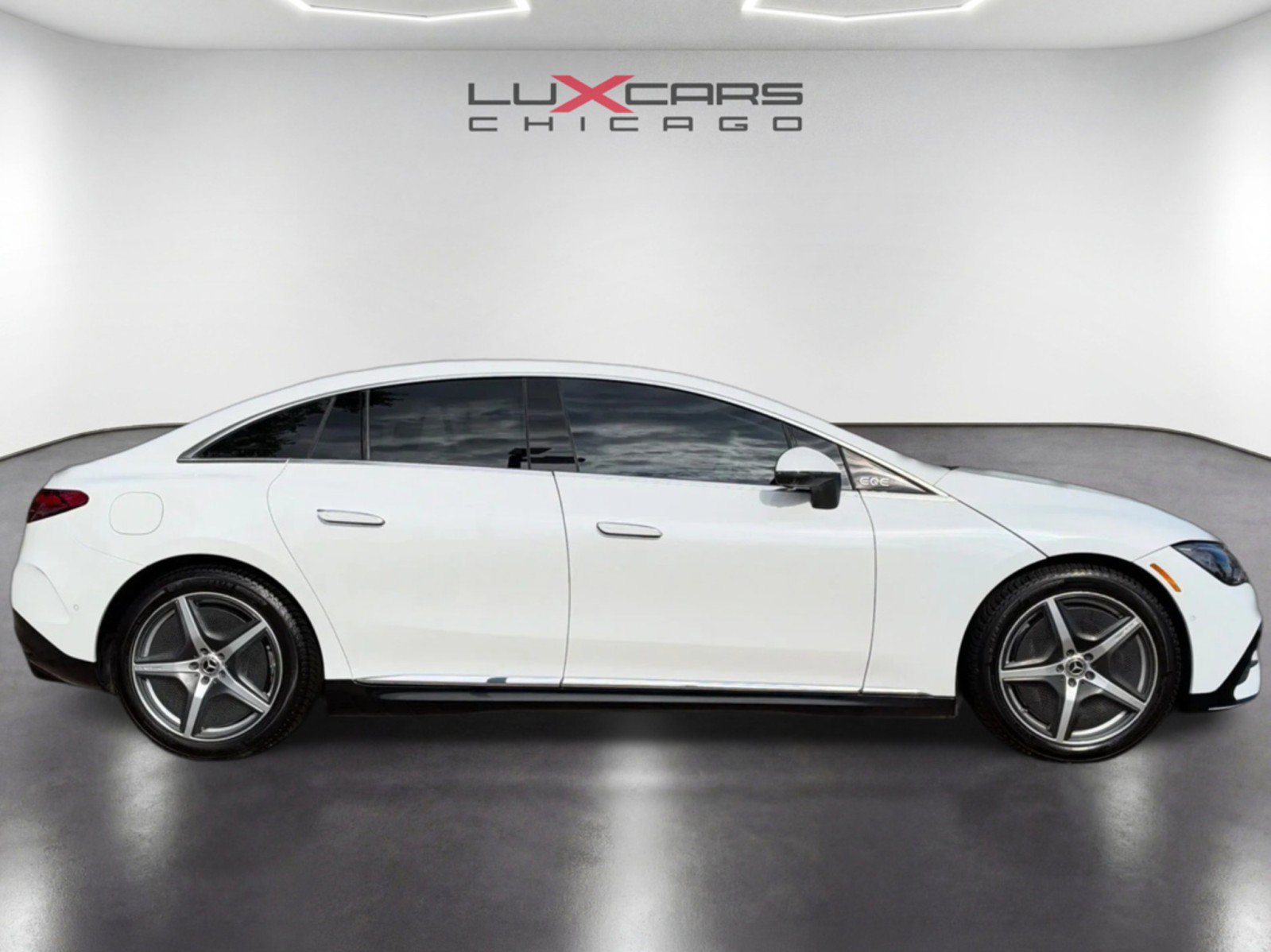 Used 2023 Mercedes-Benz EQE 350+ 4MATIC Sedan image 4
