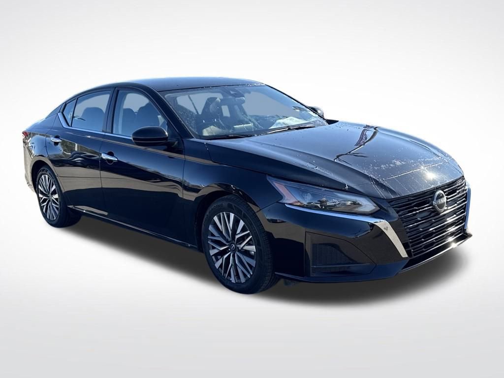 Used 2023 Nissan Altima 2.5 SV image 8